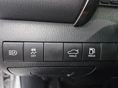 2023 Toyota Camry 2.5 XLE Hybrid, серебристый — фото 10