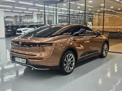 2023 Toyota Crown 2.5 4WD Hybrid, коричневый — фото 2