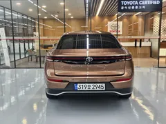 2023 Toyota Crown 2.5 4WD Hybrid, коричневый — фото 4