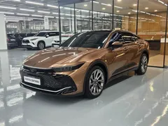 2023 Toyota Crown 2.5 4WD Hybrid, коричневый — фото 11