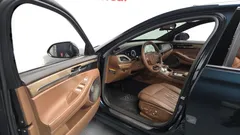 2021 Genesis G90 5.0 AWD, синий — фото 10