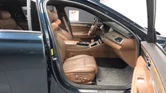 2021 Genesis G90 5.0 AWD, синий — фото 15