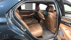 2021 Genesis G90 5.0 AWD, синий — фото 16