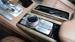 2021 Genesis G90 5.0 AWD, синий — фото 20