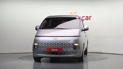 2023 Hyundai Staria Cargo 5-Seater — фото 3