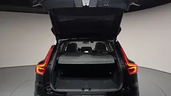 2023 Volvo XC40 B4 Ultimate Bright — фото 20
