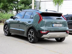 2023 Kia Niro Signature — фото 3