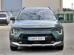 2023 Kia Niro Signature — фото 4