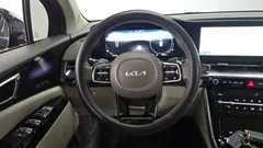 2023 Kia Carnival Diesel 9-Seater Hi-Limousine — фото 16