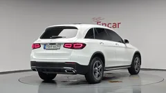 2022 Mercedes-Benz GLC-Class GLC300e 4MATIC — фото 2