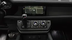 2022 Land Rover Defender 90 D250 SE — фото 16