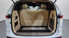 2023 Kia Carnival Diesel 9-Seater Hi-Limousine(Special Vehicle) — фото 20