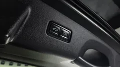 2021 Kia Canival Gasoline 9-Seater Signature, чёрный — фото 18