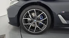 2022 BMW 5-Series 530i xDrive M Sport Package — фото 5