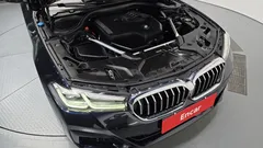 2022 BMW 5-Series 530i xDrive M Sport Package — фото 6