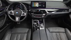 2022 BMW 5-Series 530i xDrive M Sport Package — фото 7