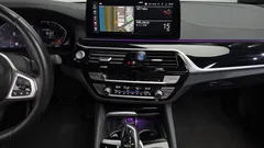 2022 BMW 5-Series 530i xDrive M Sport Package — фото 15