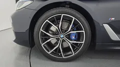 2023 BMW 5-Series 530i M Sport Package — фото 5