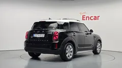 2023 Mini Countryman ALL4 Classic, чёрный — фото 2