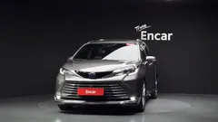 2021 Toyota Sienna 2.5 Hybrid 2WD, серый — фото 3