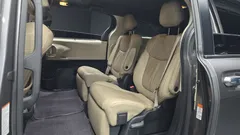 2021 Toyota Sienna 2.5 Hybrid 2WD, серый — фото 11