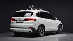 2023 BMW X5 xDrive 45e xLine — фото 2