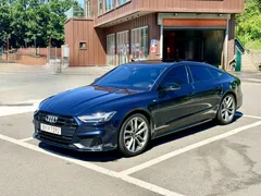 2023 Audi A7 55 TFSI Quattro Premium — фото 3