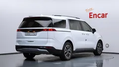 2023 Kia Carnival Diesel 9-Seater Prestige — фото 2