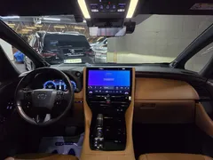 2024 Toyota Alphard 2.5 HEV Executive AWD, серый — фото 14