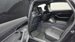 2021 Audi A8 60 TFSI Quattro LWB, синий — фото 12