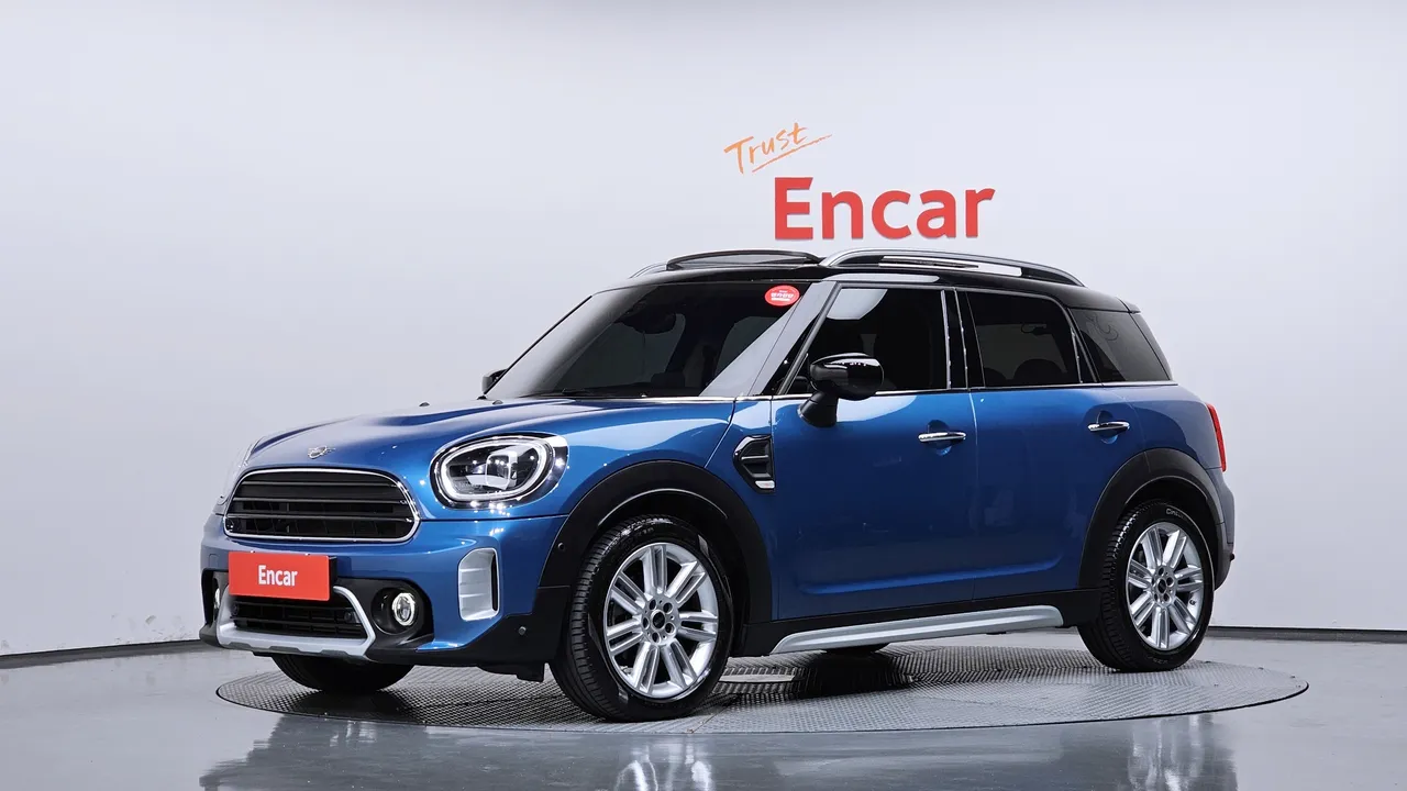 2023 Mini Countryman Classic Plus Launch Pack