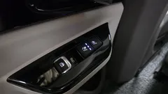 2023 Kia Carnival Gasoline 9-Seater Hi-Limousine — фото 19