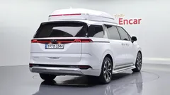 2023 Kia Carnival Gasoline 9-Seater Hi-Limousine — фото 2