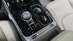 2023 Kia Carnival Gasoline 9-Seater Hi-Limousine — фото 9
