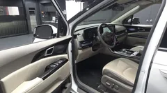 2022 Kia Carnival Gasoline 7-Seater Hi-Limousine — фото 10