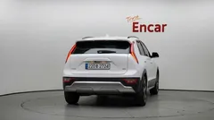 2024 Kia Niro Prestige, белый — фото 4