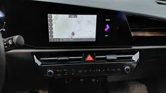 2024 Kia Niro Prestige, белый — фото 13