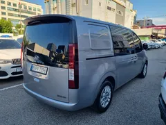 2022 Hyundai Staria Cargo 5-Seater — фото 4