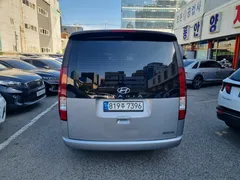 2022 Hyundai Staria Cargo 5-Seater — фото 5