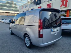 2022 Hyundai Staria Cargo 5-Seater — фото 6