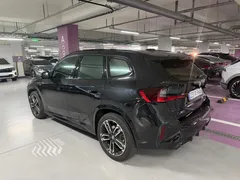 2023 BMW X1 sDrive 20i M Sport, чёрный — фото 2