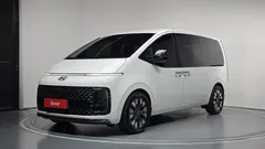 2022 Hyundai Staria L3.5 Lounge 9-Seater — фото 1