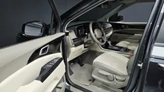 2023 Kia Carnival Diesel 9-Seater Prestige — фото 10