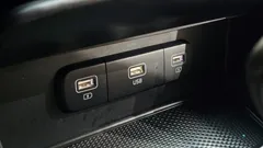 2023 Kia Carnival Diesel 9-Seater Prestige — фото 13