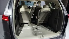 2023 Kia Carnival Diesel 9-Seater Prestige — фото 18