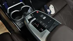 2024 BMW X1 xDrive 20i M Sport, светло-серебристый — фото 9