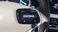 2023 Kia K8 Signature — фото 20
