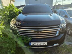 2023 ChevroletGMDaewoo Tahoe 6.2 Dark Knight 4WD, чёрный — фото 11