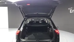 2023 Volkswagen Tiguan 2.0 TSI Prestige — фото 20