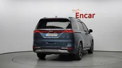 2023 Kia Carnival Gasoline 7-Seater Signature — фото 4